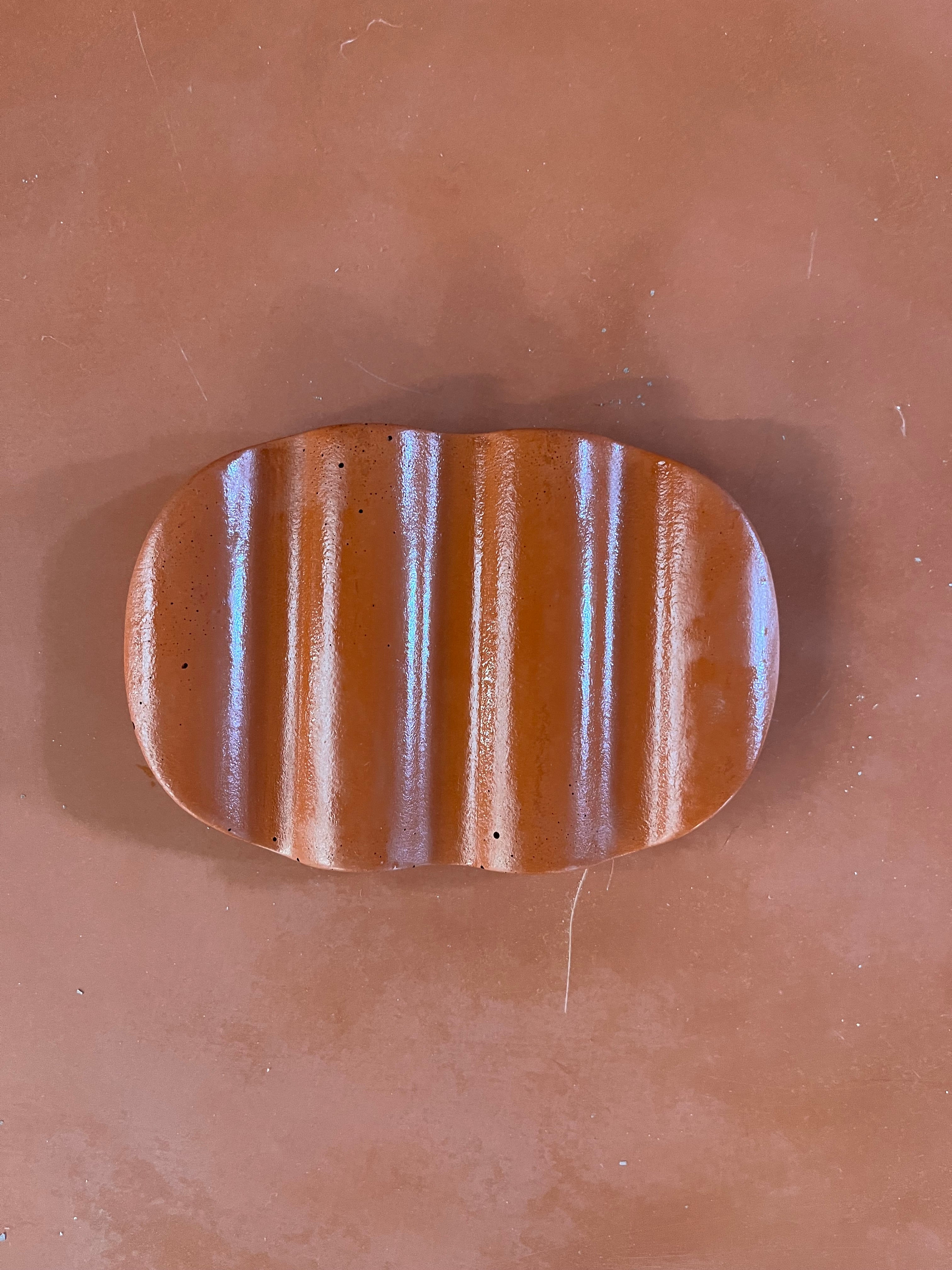 Outlet Wavy Concrete Soap Dish - Bricking It - Image 2