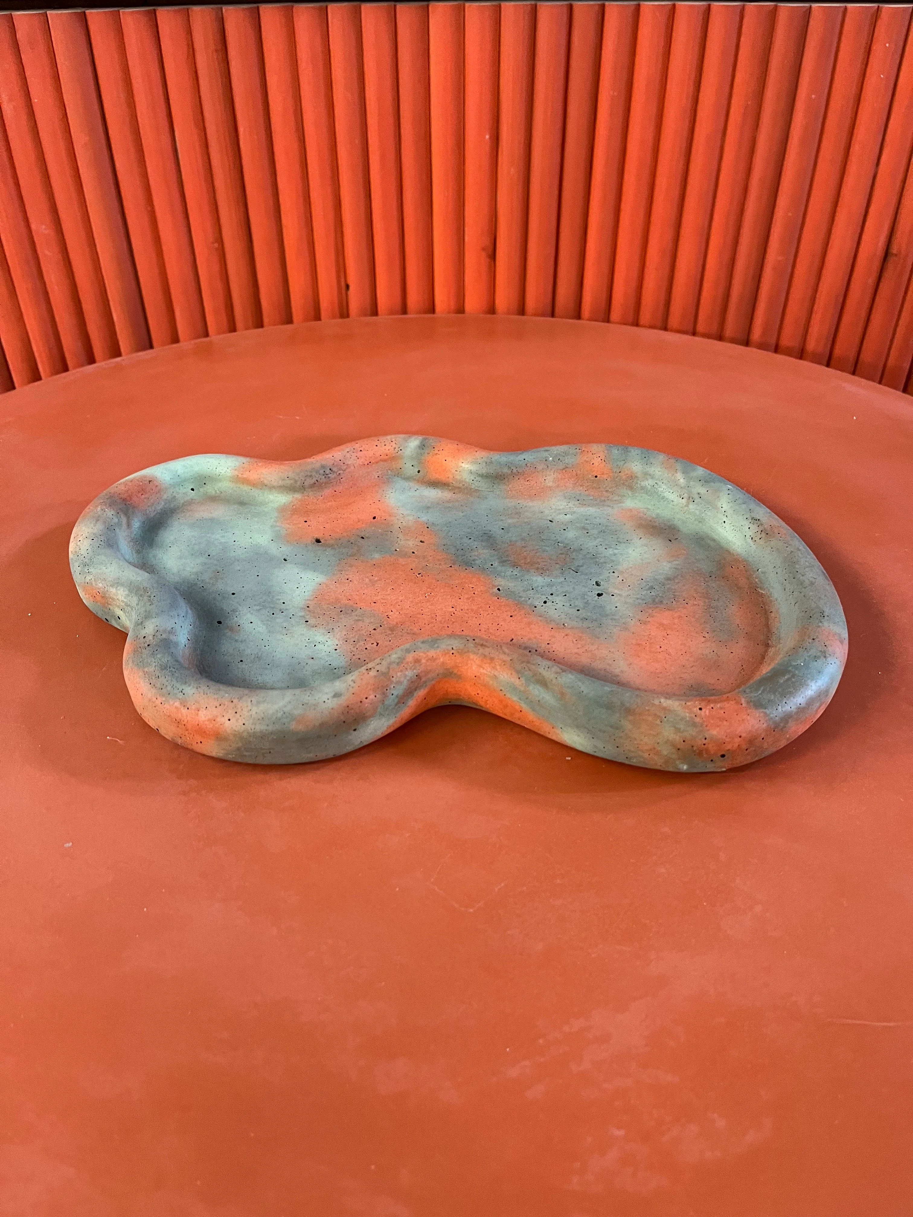 Outlet Wobble Concrete Tray - Pickle, Beulah & Bricking It - Image 2