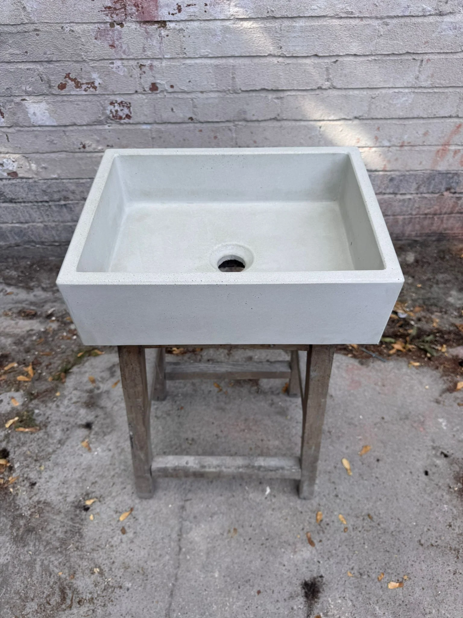 Sample Sale - Concrete Sink - The Mini Rectangle - Powder