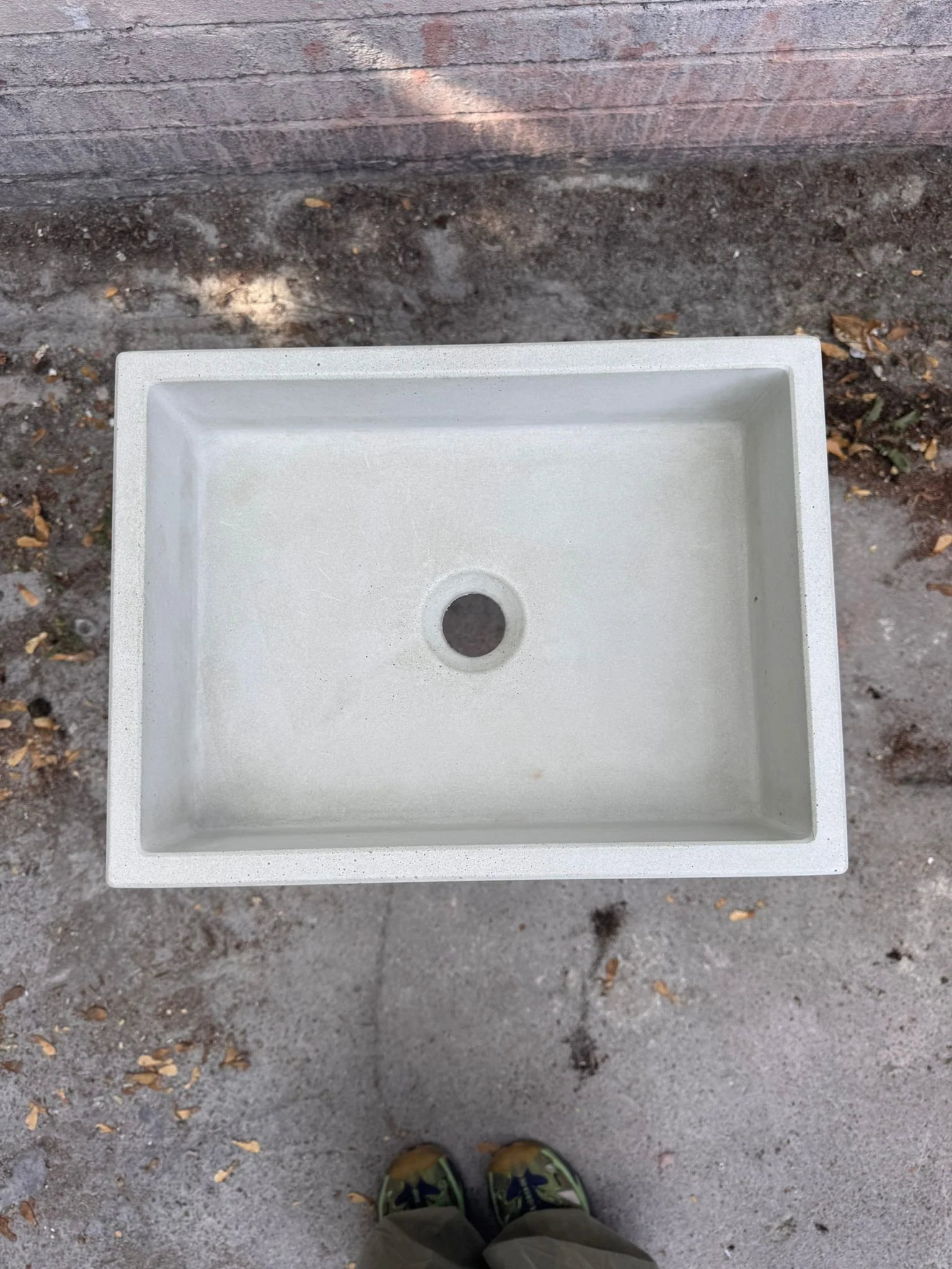 Sample Sale - Concrete Sink - The Mini Rectangle - Powder - Image 2