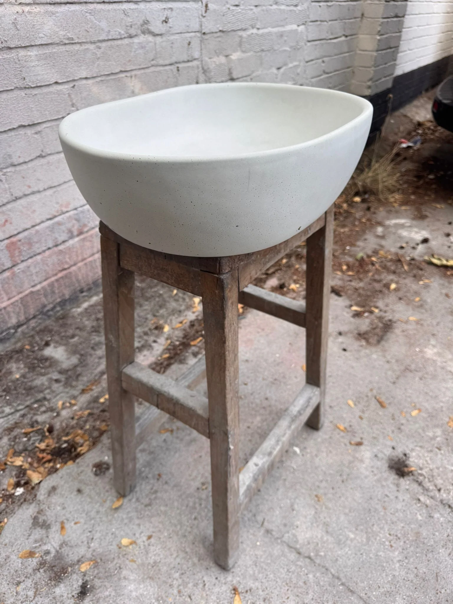 Sample Sale -  Concrete Sink - The Oval - Powder - Image 9