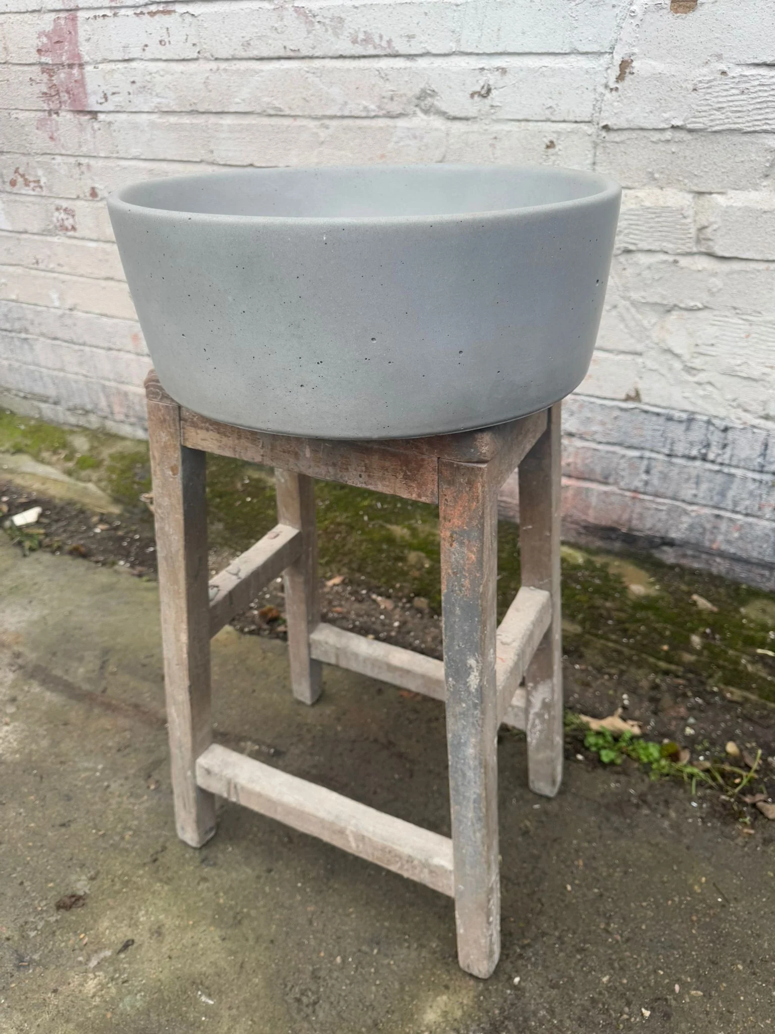 Sample Sale -  Concrete Sink - The Round - Pigeon - Image 3