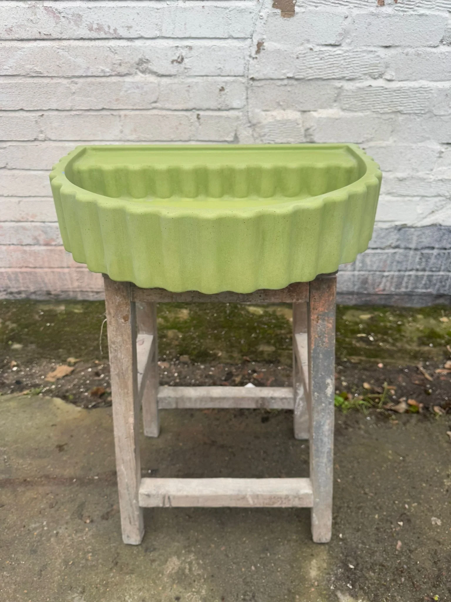 Sample Sale - Concrete Sink - The Semi Scallop - Sub Lime - Image 3