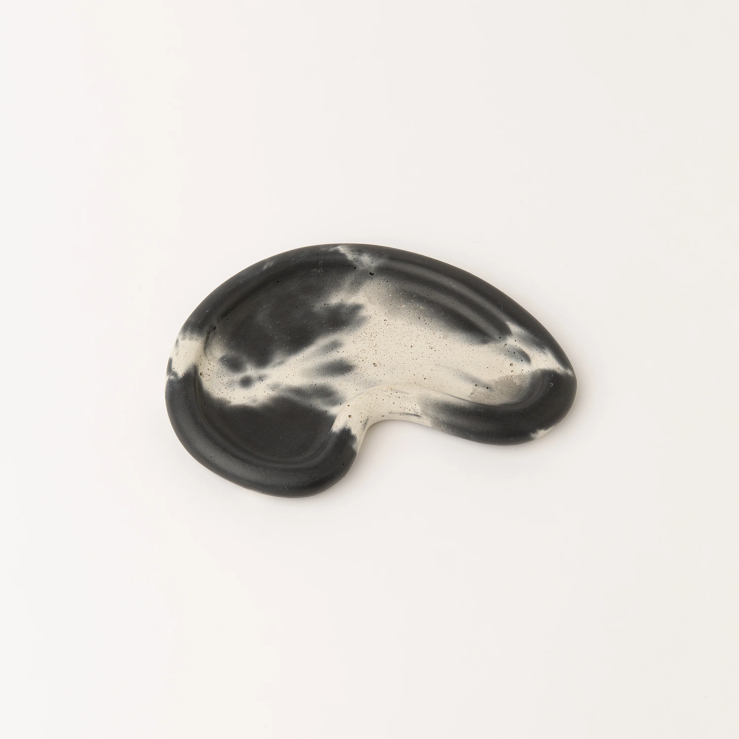 The Bean Concrete Tray - Image 10