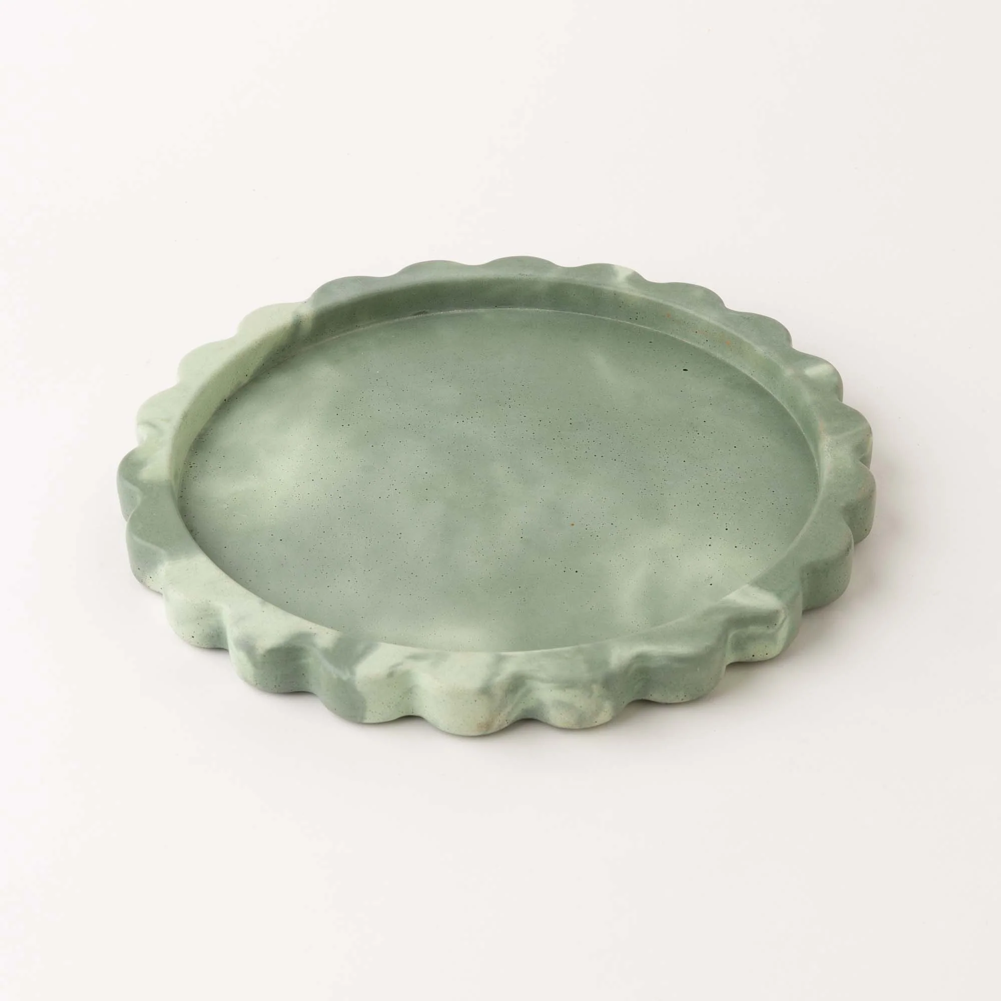 The Scallop Concrete Tray - Image 7