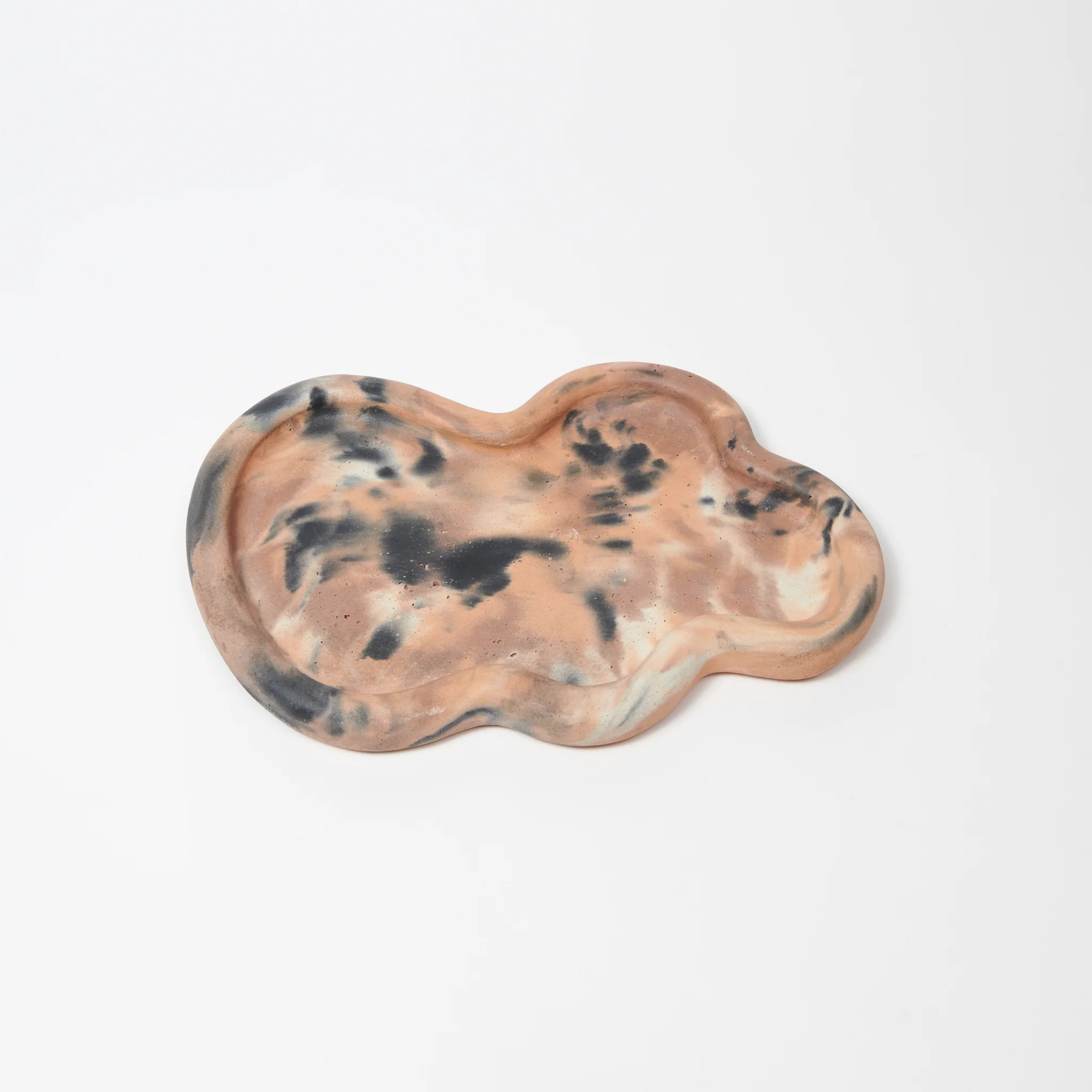 The Wobble Concrete Tray - Image 8